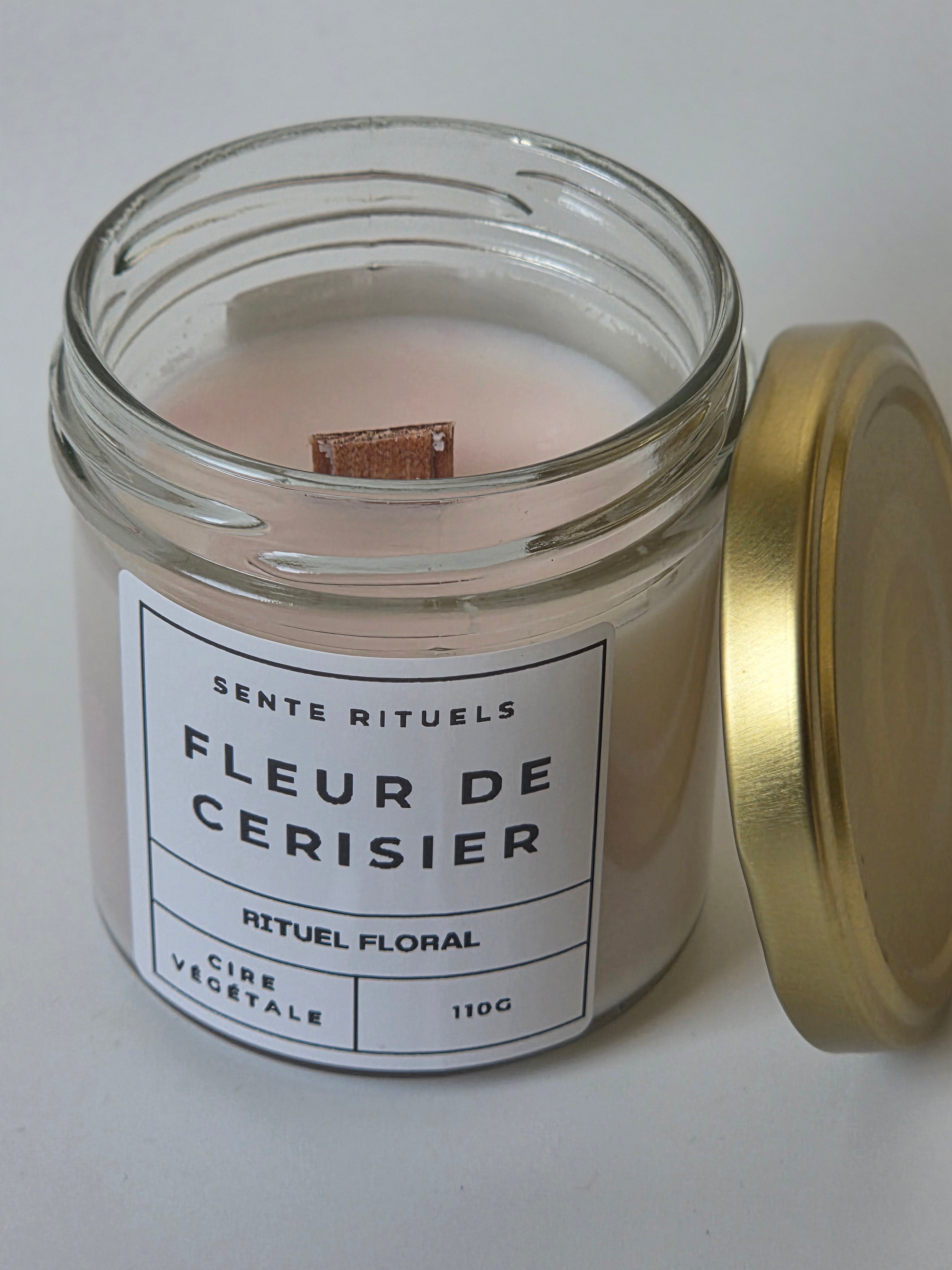 bougie parfumée fleur de cerisier 110gr format découverte